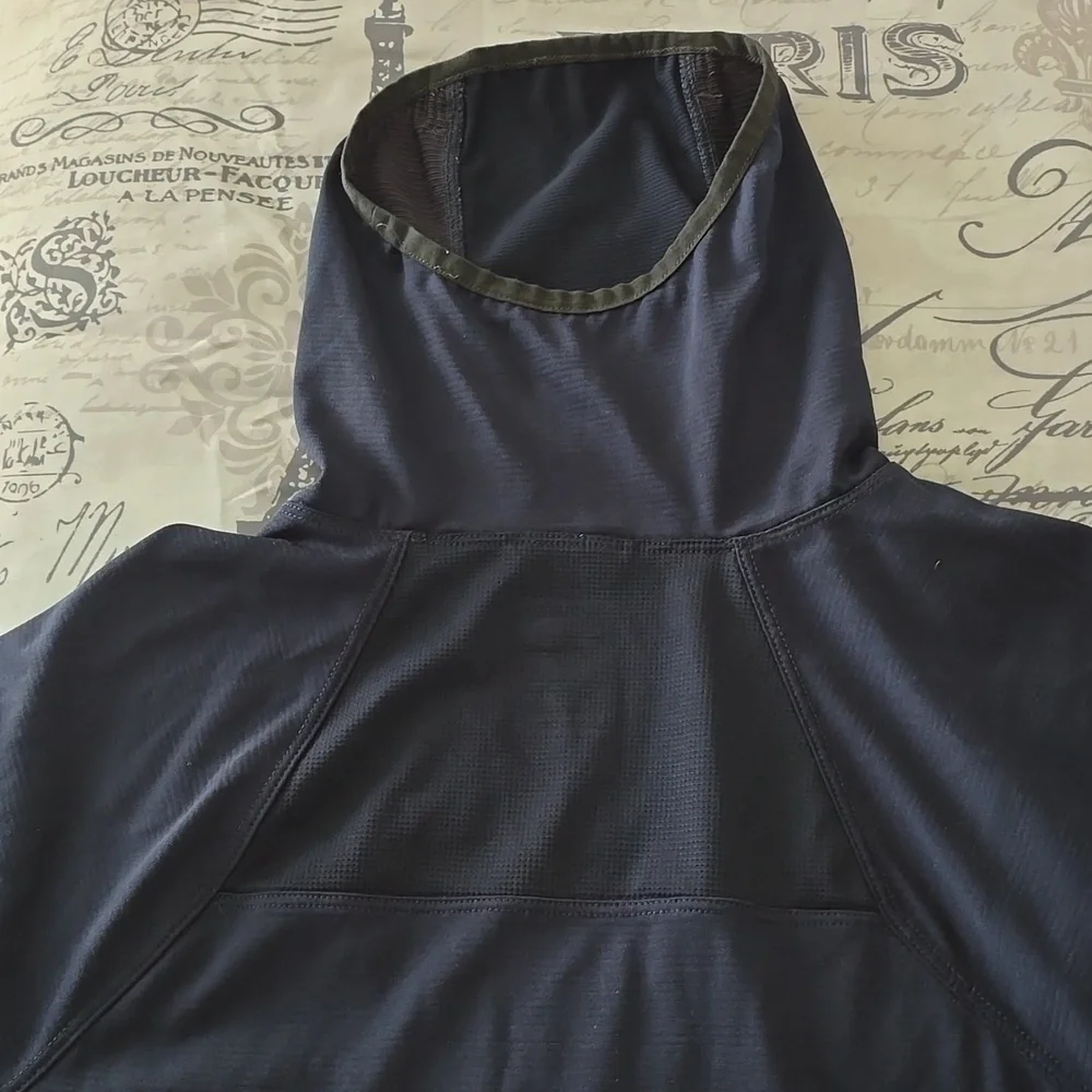The North Face Long Sleeve Shirt Size M